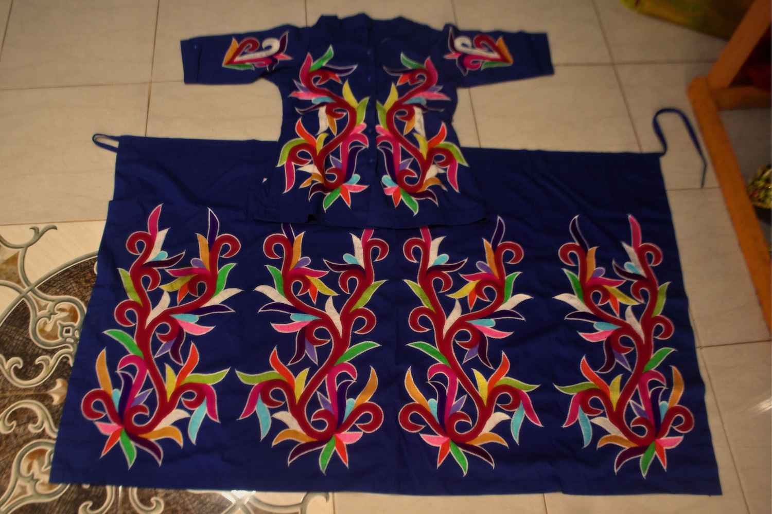 Baju Tumpar Biru
